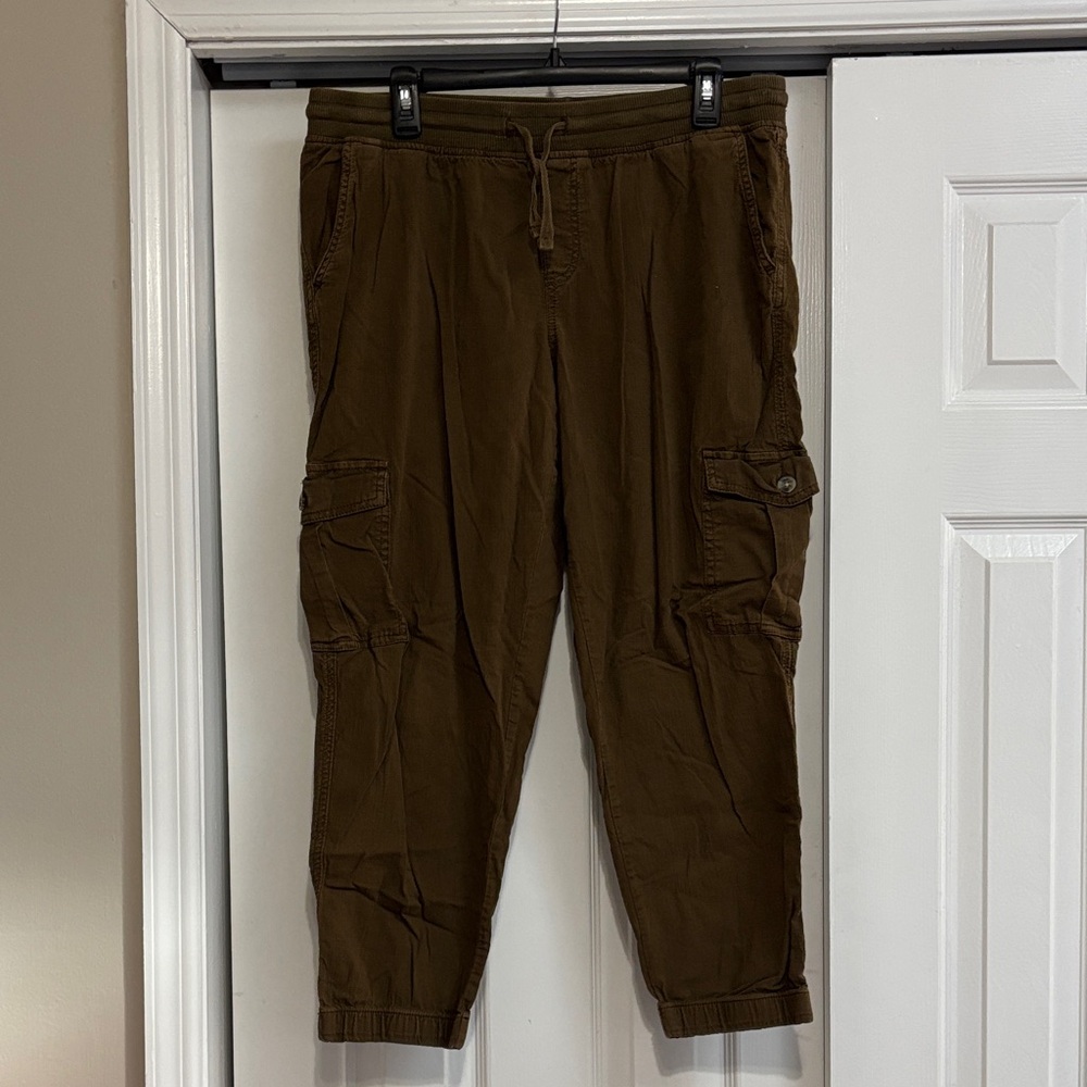 Sonoma Olive Cropped Cargo Pants
